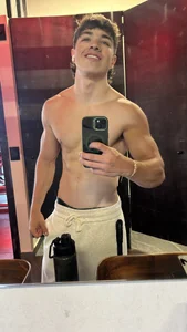 JUSTIN_JHONS Public صورة واحدة|JUSTIN_JHONS Public صورتان|JUSTIN_JHONS Public  3 صور|JUSTIN_JHONS Public  3 صورة