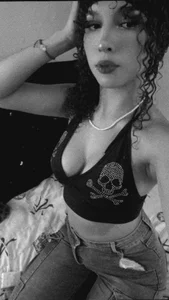 Public de Scarlet_Rose11  2 Imagens