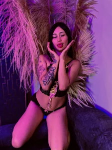 miarose_69 🌸 A Little Piece of My Charm Pic 3