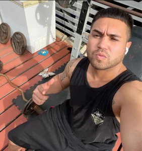 Public de NoMakeLaik  Imagens