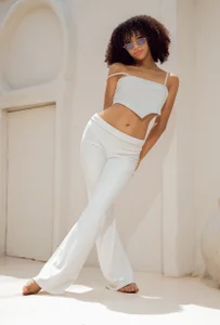 CamilaJohnston White day Bilde