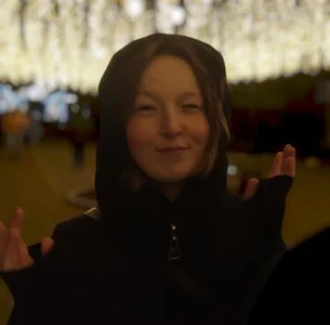 Public od KeIIeyStrong  snímek