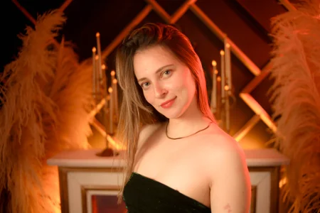 ambeerwood1 seduction in green dress Pic