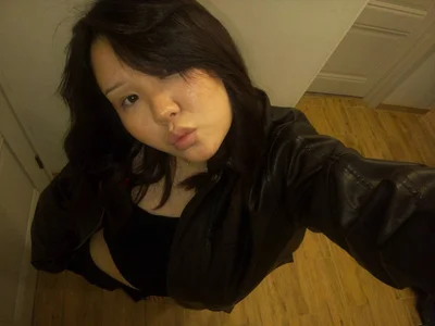 KatherineKiss_ Public Pic 3