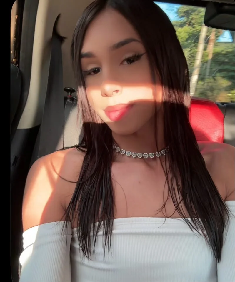 Трендове зображення  6970 Caroline_foster1
