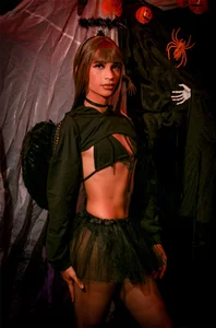 Dani_Sweet_Ts this is my halloween Pic 5