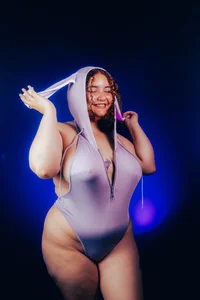 Manina_Molly_ PLAYBOY BUNNY Pic 2