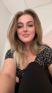 EllaBells Public Pic 2