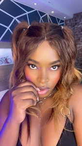 KAROL-SCOTT Doll face 🎀 Pic 3