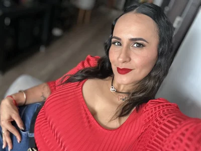 Sara_Charmy kullanıc ısının 👑❤️‍🔥 albümü -  5 fotoğraf