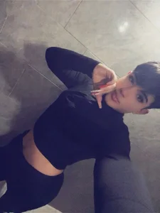 Public de GlossyBratz  4 photos