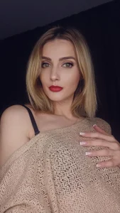 AngelVelvetXO Public 圖片