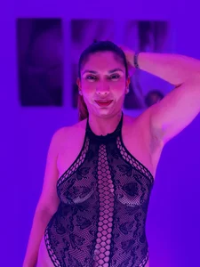 SexyRachel_ dangerous look👀😏 Pic 4