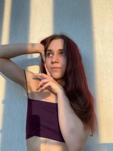 PetraHambelton Grape temptation 🍇 Pic