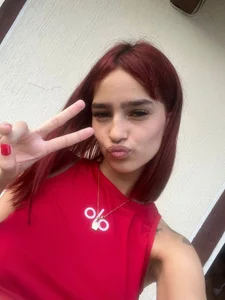 MelodyMansson kullanıcısının Good morning, handsome… 💋 I’m live from 8:30 a.m. to 3:30 p.m., ready to tease your mind, tempt you albümü -  2 fotoğraf