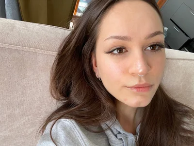 Eva_kinkystudent 🌸 Pic 2