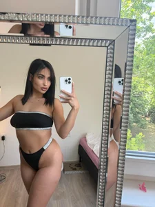 CamillaParis25 Home Made Gambar 5