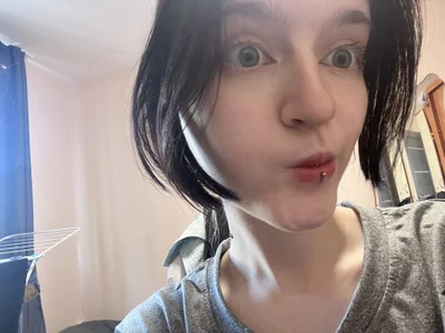 meee de DemiCrimson  2 Imagens