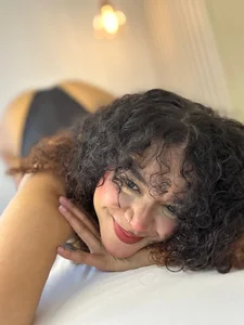 CUTE de rossvega  5 photos