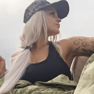 SashaRockのPublicの 4枚の写真