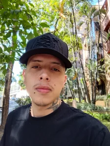 Public de ESTEBAN_2102  5 Imagens