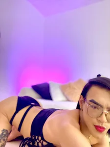 melissa_hot21 A LITTLE MORE FOR YOU😋😊 Poză 4