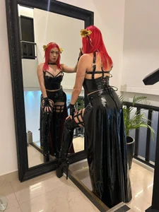 coralsmith11 Yor Briar cosplay Pic 3