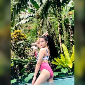 BigCockValentina Public Pic 4