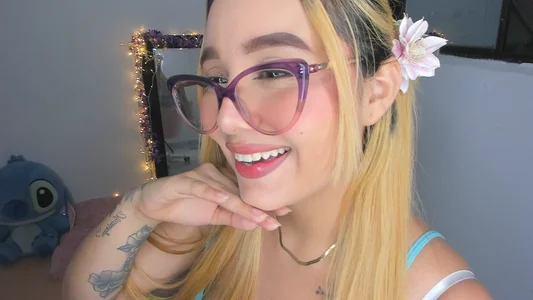 Jazmin_kithana kullanıcısının cute jaz face😍 albümü -  7 fotoğraf
