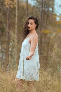 Sexy moment in the forest 🍃 de BridgetRodriguez  4 Imagens