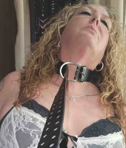 HotRedYeag Leather & Lace Immagine  3