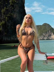 kissix's photos from vacation Sex Photo 2