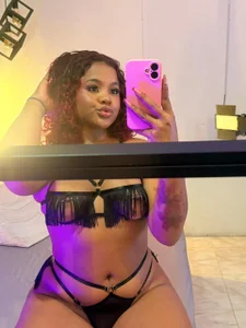 a naughty girl de Maaracooper Foto 2