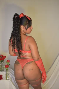 Happy and Hot Valentine's Day 🔥 de Isabella_moreau  4 Imagens