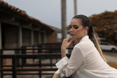 BridgetRodriguez me quiero montar en el caballo Poză