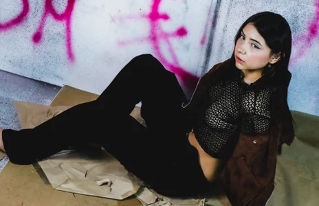 Emily_Clark1 Public Pic 7