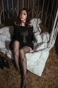 Mary_Miiller Mystery صورة واحدة|Mary_Miiller Mystery صورتان|Mary_Miiller Mystery  8 صور|Mary_Miiller Mystery  8 صورة