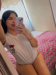 me 3 de SamaraAnders_  3 Imagens