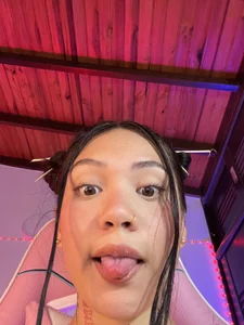 liahouses Kisses for you💋 Pic