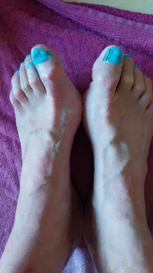 feetlove5608 💦 closeups of my sweet feet 💦 Pic 3