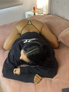 im-isabella Quietly captivating🤎 Pic 3