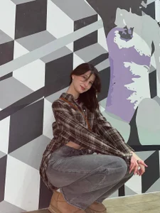 LouiseChavez Look at the vibe Immagine  2