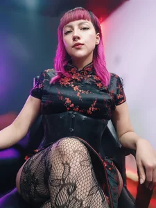 Yelena_LatexMaiden Public Pic 3