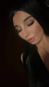 Tisha_Busty: Public ( фото)