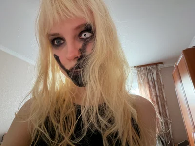 HannahHolliss experimental make-up Hình 2