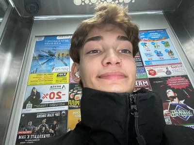 My selfies for you de Julian_wins  3 photos