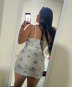 Karenfunny a sexy to improve the moment.  5টি ছবি