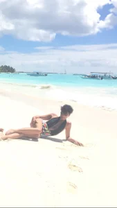 HelenTiAscolta Helenesistedavvero Pic