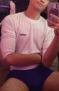 Wuza-H Public 사진