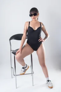 Hanna_Lee__ SEXY GIRL IN BLACK BODYSUIT Pic 5